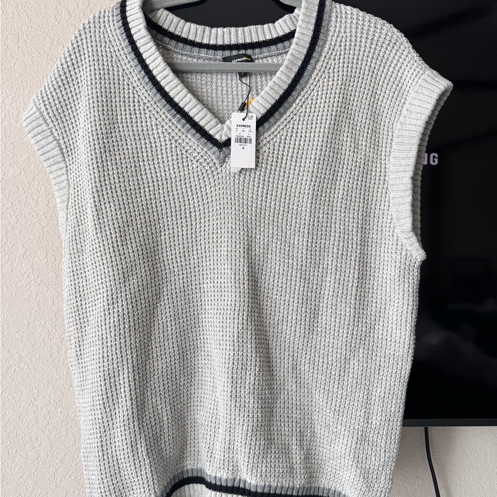 Express Gray Sleeveless Knit Top